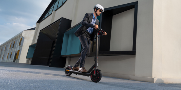 Электросамокат Xiaomi Mi Electric Scooter 4 Pro